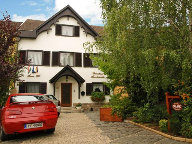 Ferienhaus Apartmanhaz Zalanki Eger Exterior photo